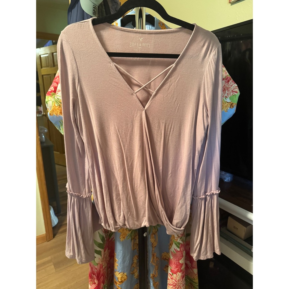 American Eagle Soft & Sexy Mauve Pink Bell Sleeve Strappy V-Neck Top Medium